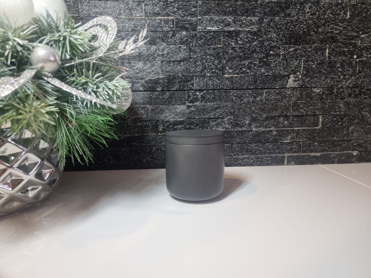 Kompaktiškas Indelis su Dangteliu – Praktškas ir Elegantiškas