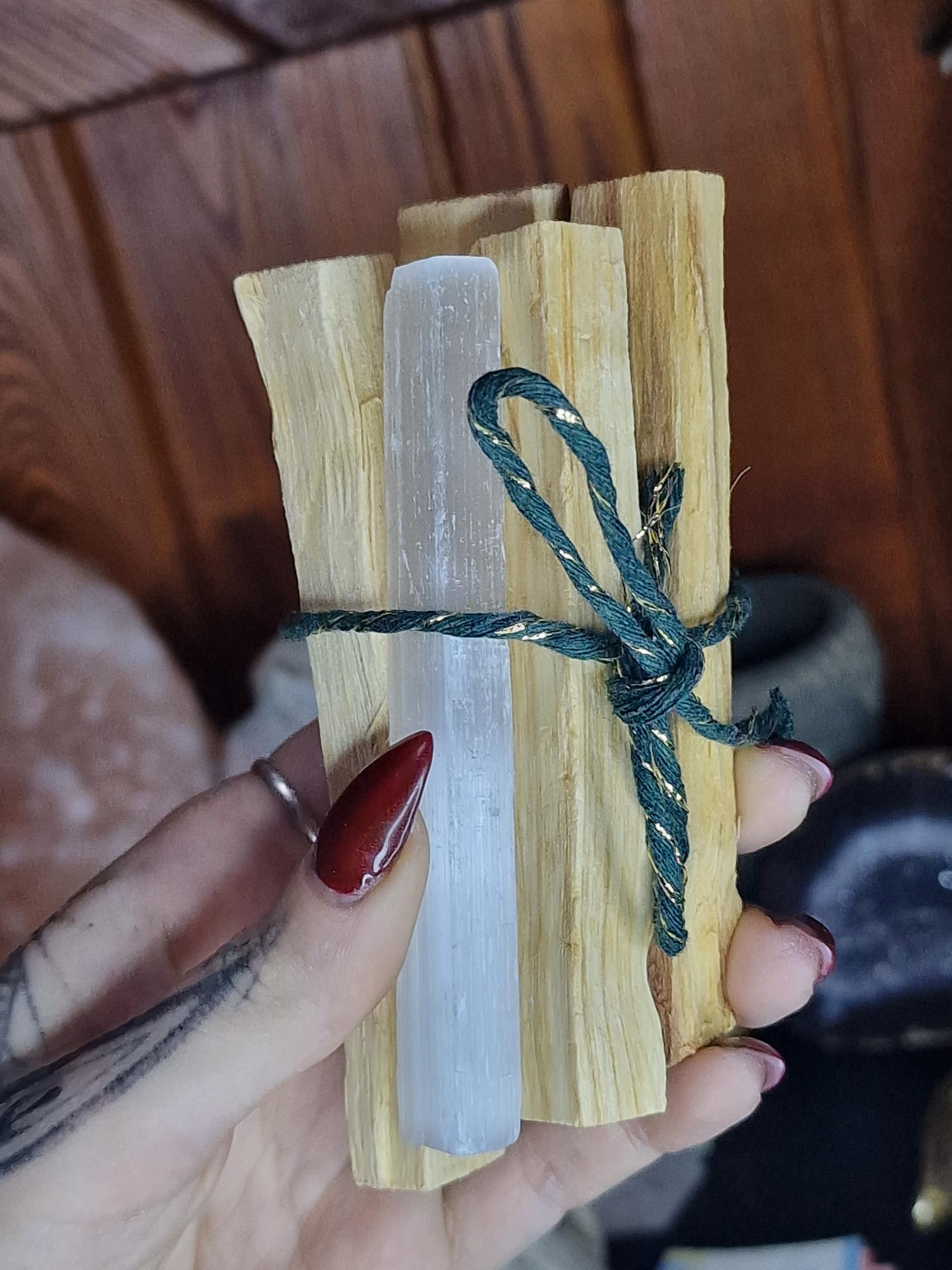 Palo Santo lazdelės su Selenito lazdele