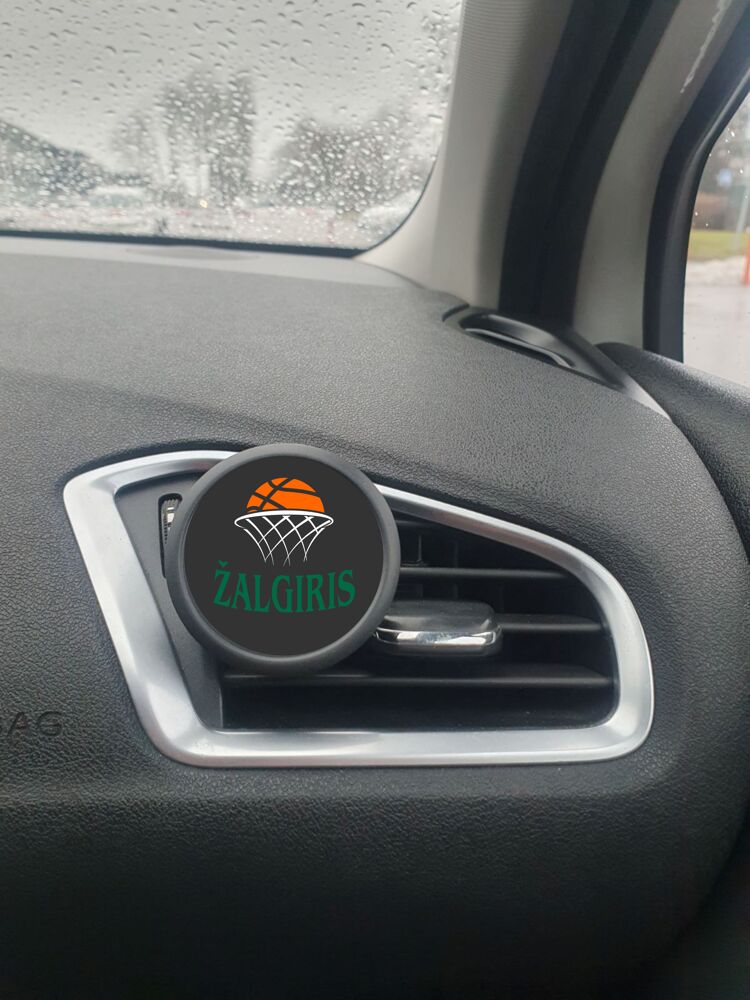 Auto kvapas į groteles „Žalgiris“