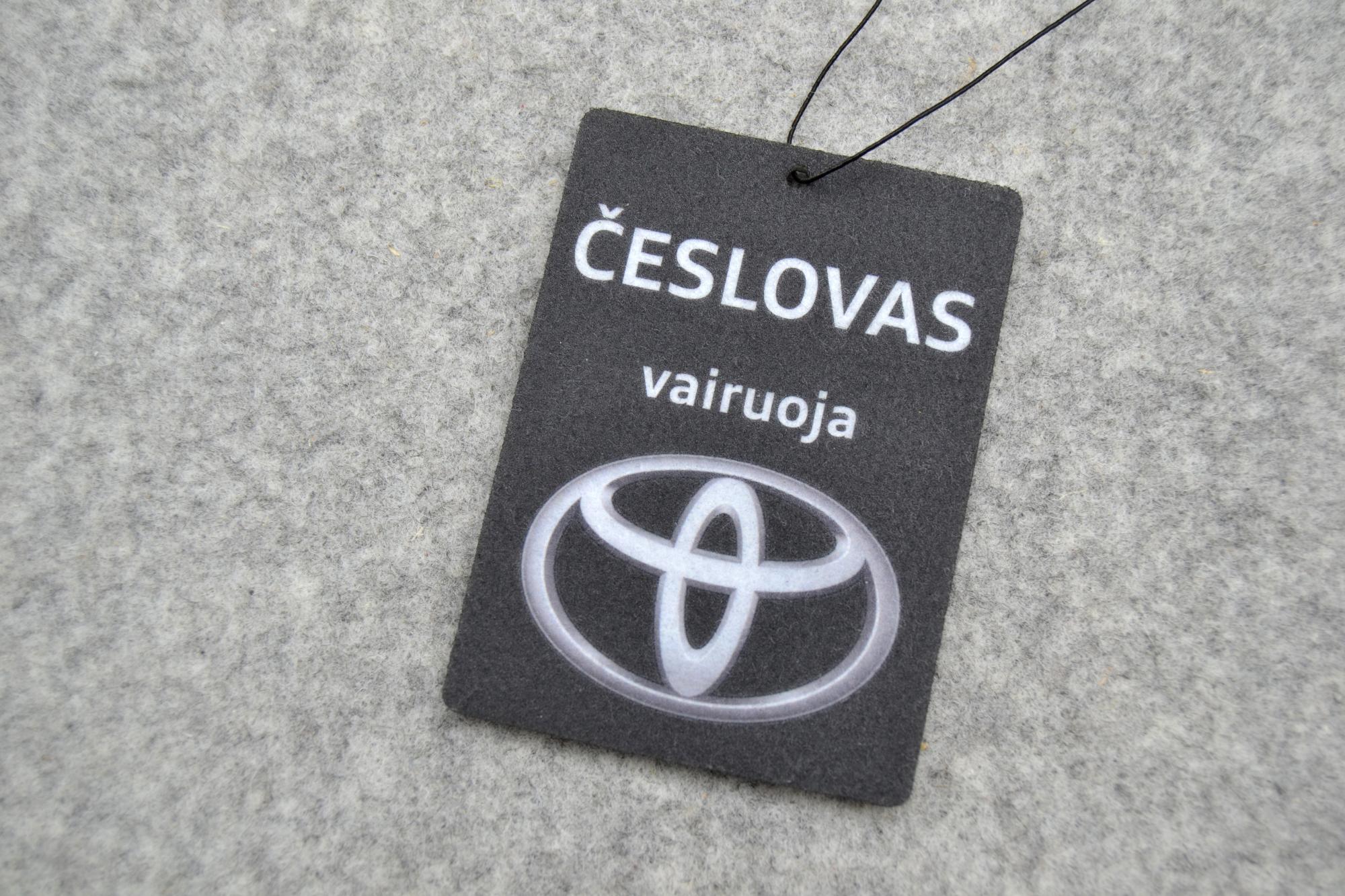 Automobilio kvapukas „Vairuoju TOYOTĄ”