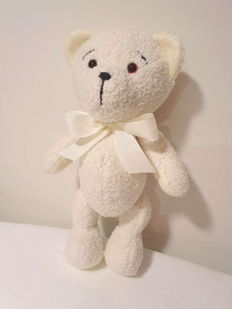 Meškiukas, siūtas iš Bukle  audinio, ūgis 30 cm