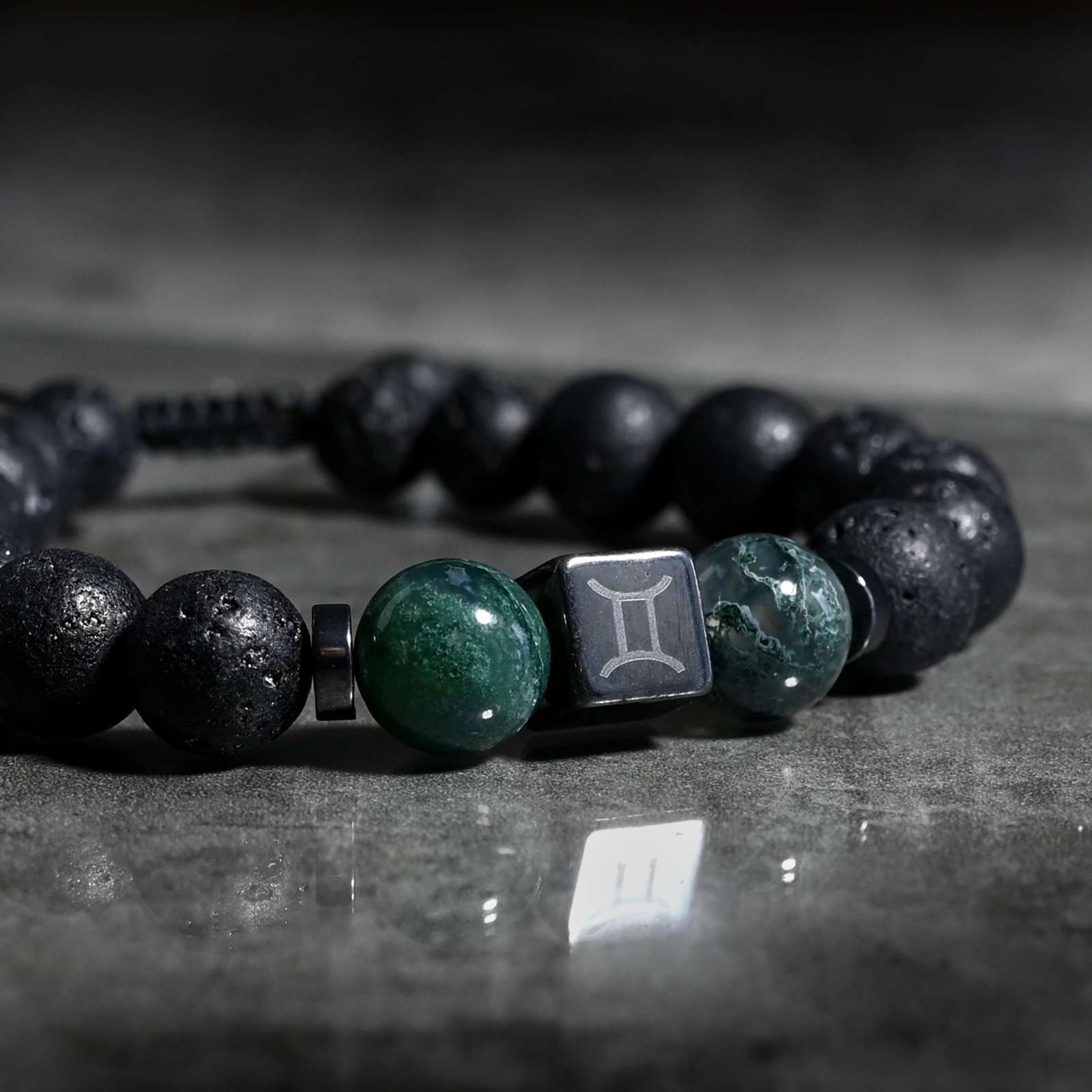 Lavos ir agato apyrankė Dvynių zodiako ženklui