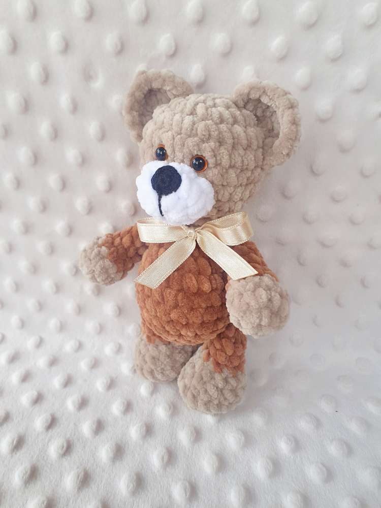 Meškiukas dovanų dėžutėje, dydis 18 cm