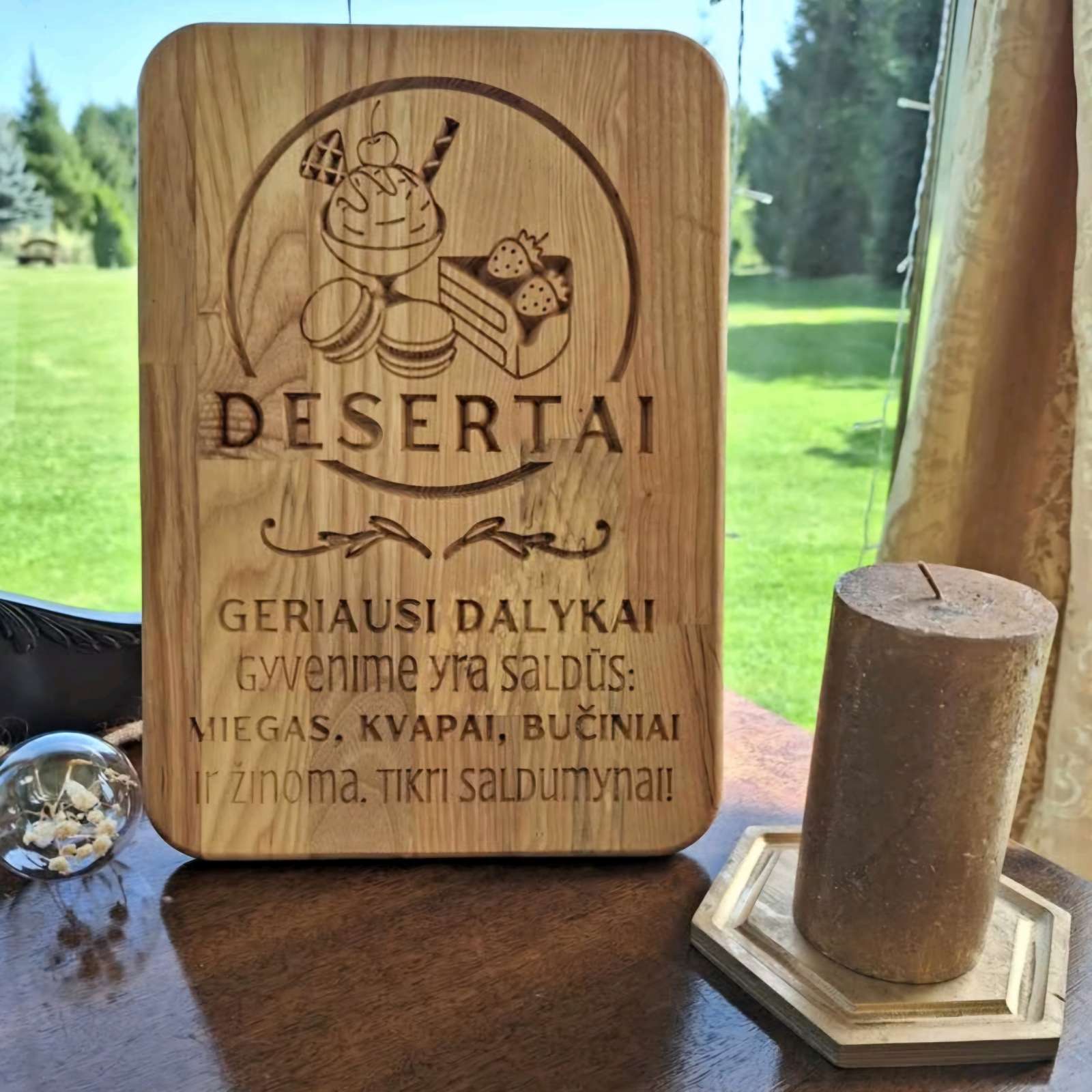 Stalo dekoracija: lentelė „Desertų stalui“