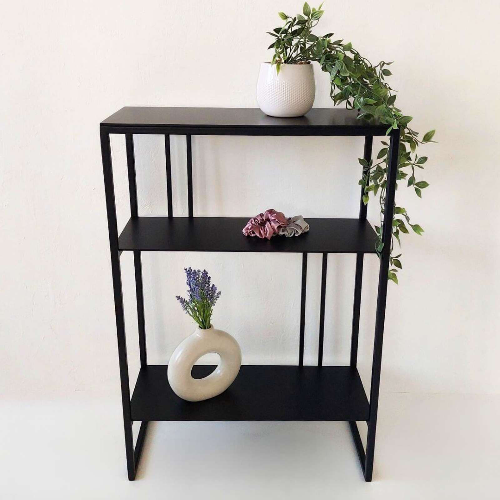 Minimalistinė konsolinė lentyna MODERNA-1