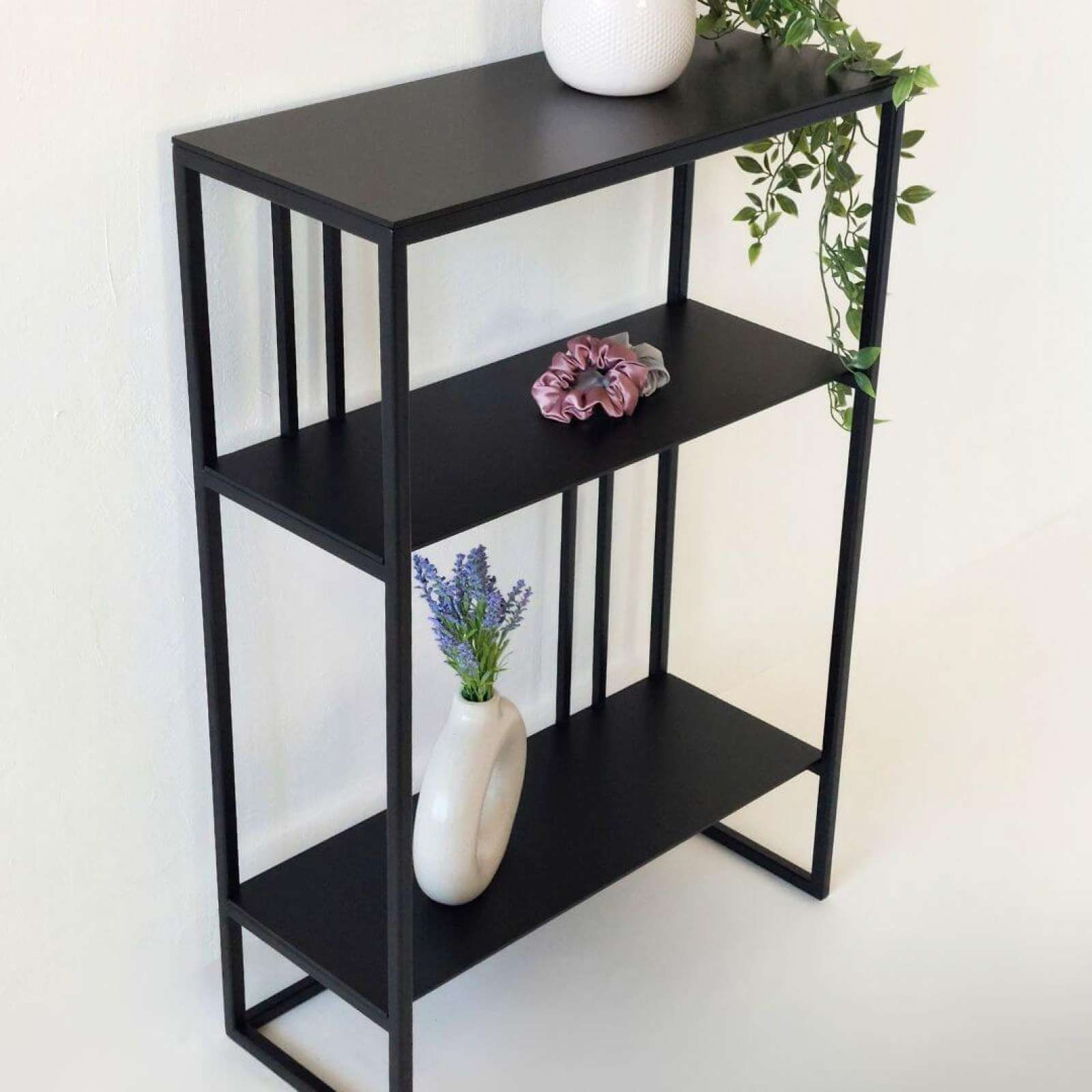 Minimalistinė konsolinė lentyna MODERNA-1