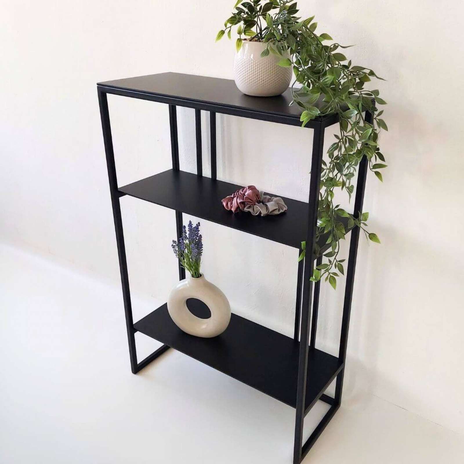 Minimalistinė konsolinė lentyna MODERNA-1