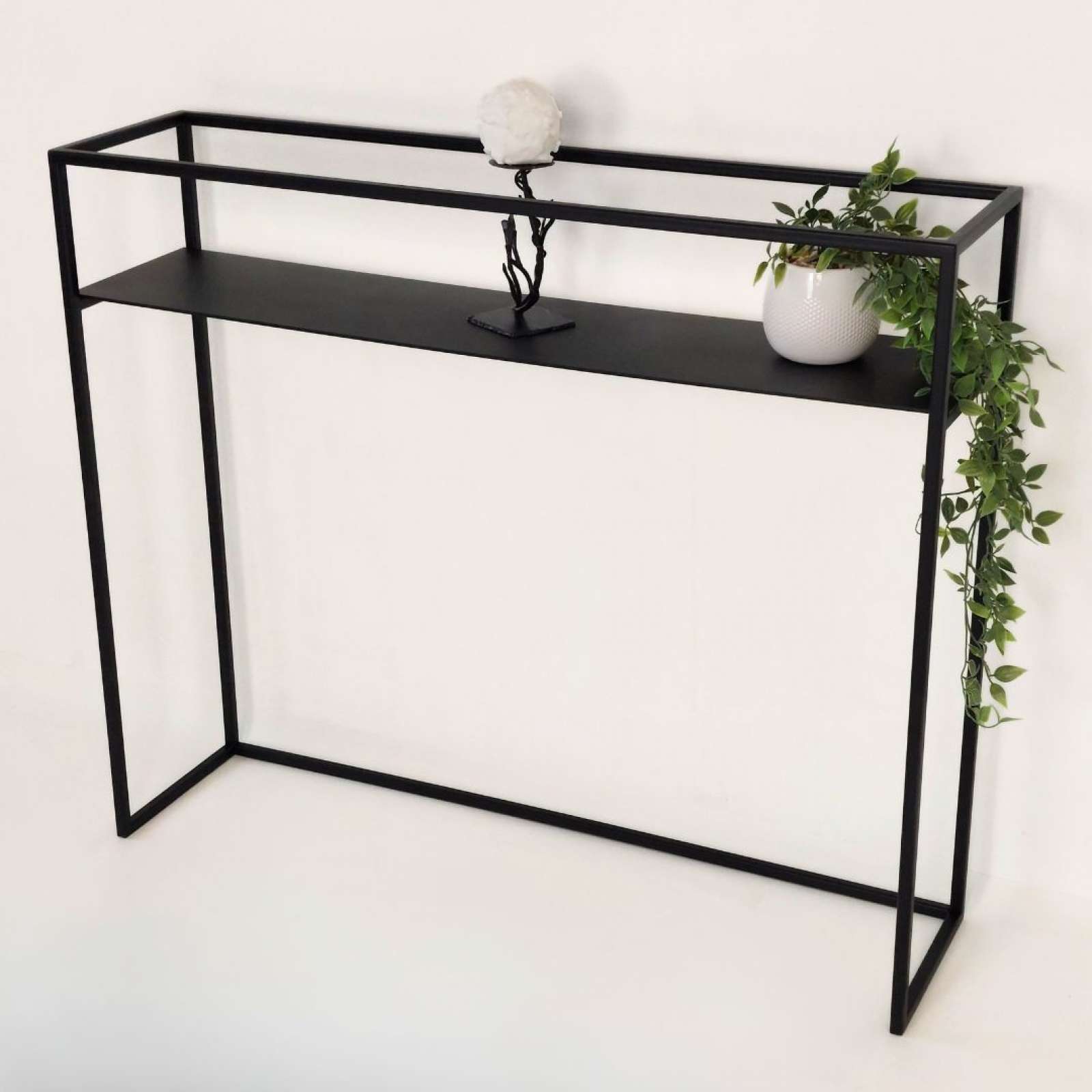 Minimalistinė konsolė GAMA-1