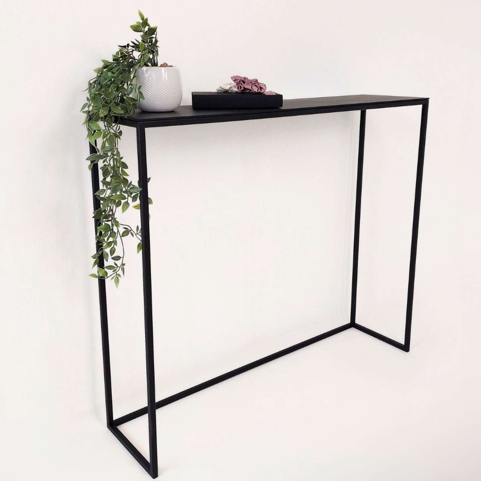 Minimalistinė konsolė iš plieno GAMA-3