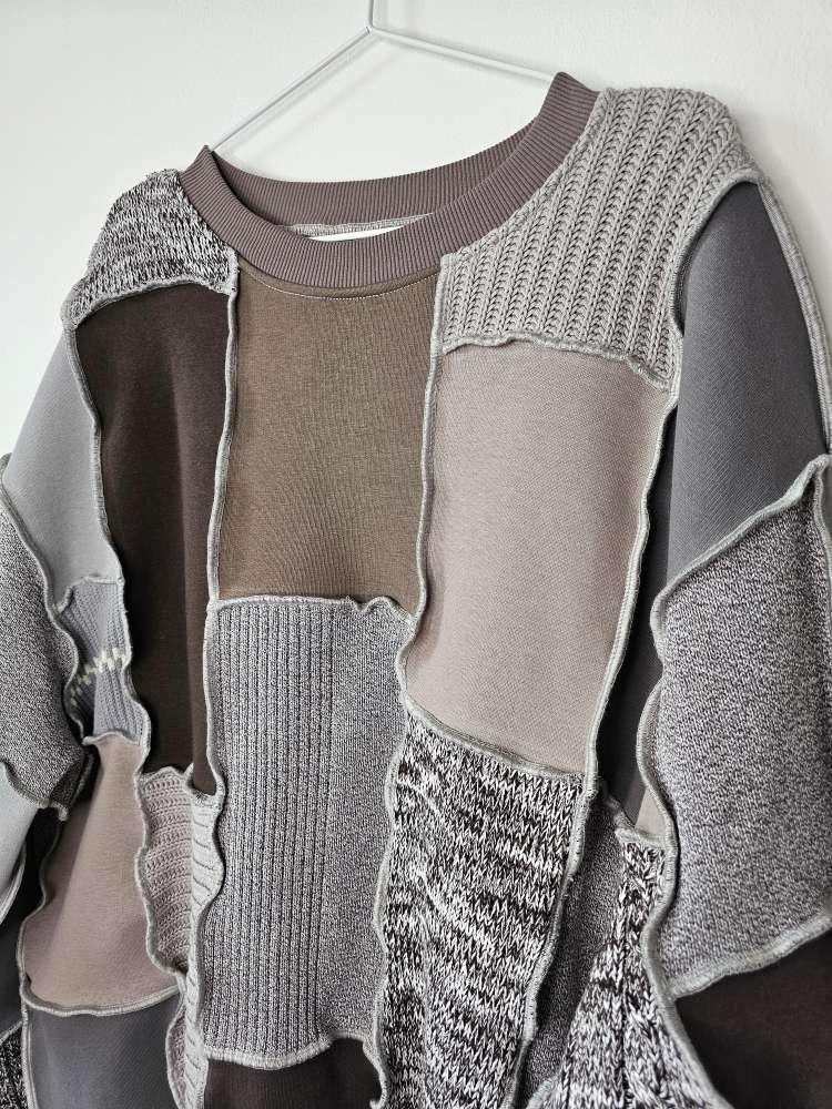 Stilingas išskirtinis ir vienetinis PLUS SIZE džemperis