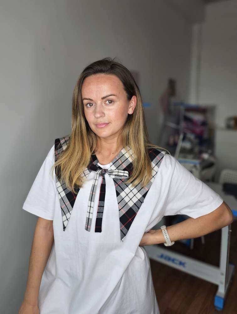Stilinga išskirtinė ir vienetinė apykaklė