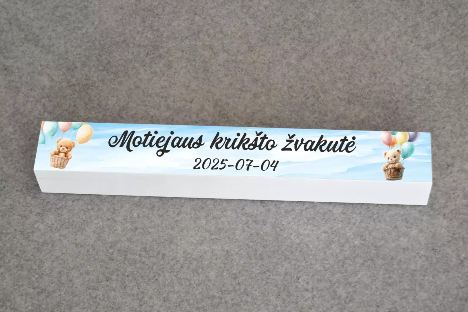 Krikšto žvakės dėžutė „Meškutis oro balione”