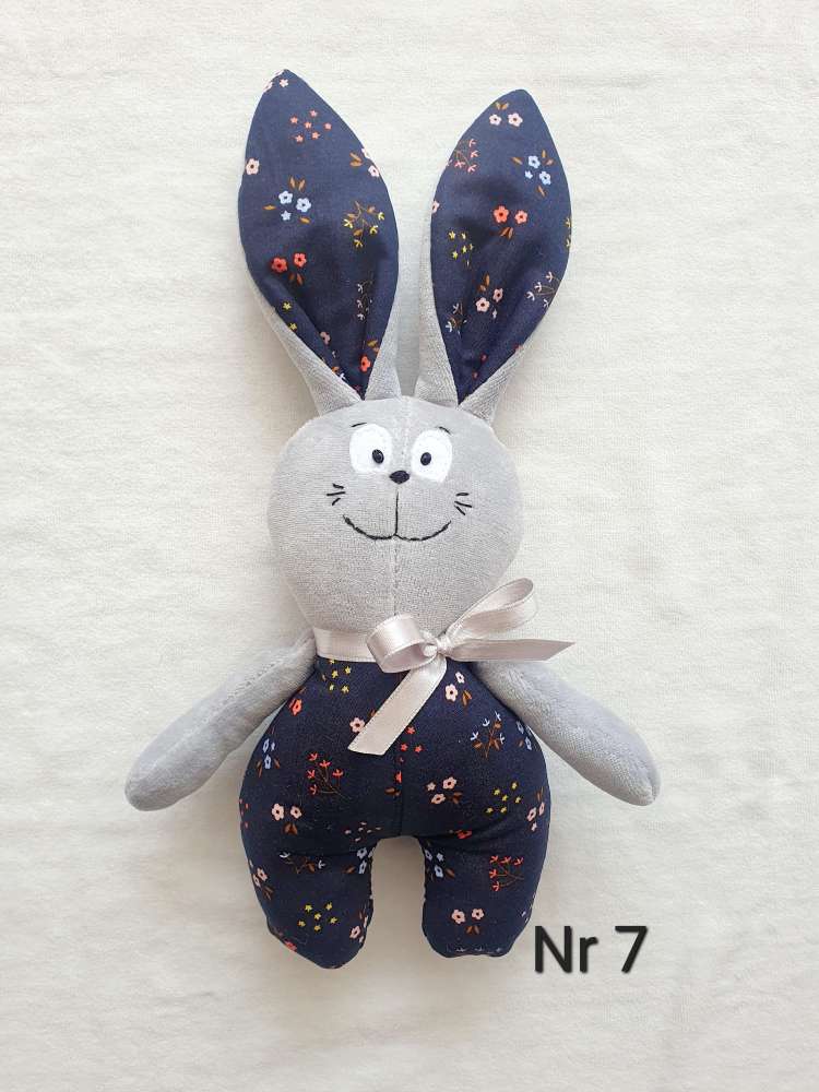 Rankų darbo zuikutis, ūgis 30  cm