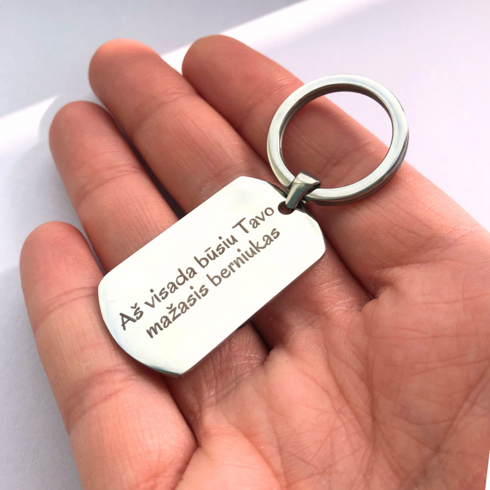 Raktų pakabukas su tekstu Mamai nuo sūnaus