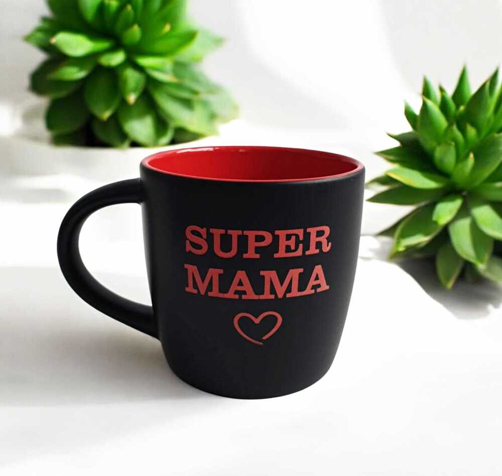 Graviruotas puodelis „Super mama“