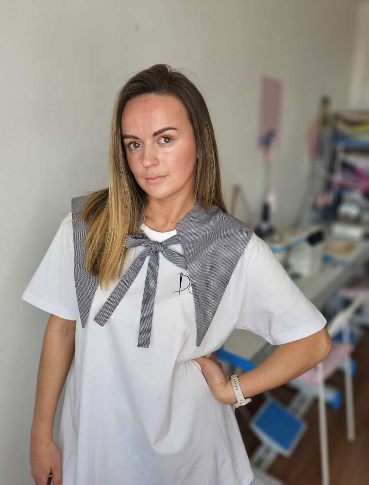 Stilinga išskirtinė ir vienetinė apykaklė