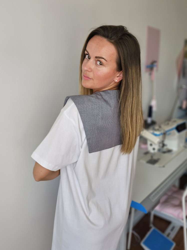 Stilinga išskirtinė ir vienetinė apykaklė