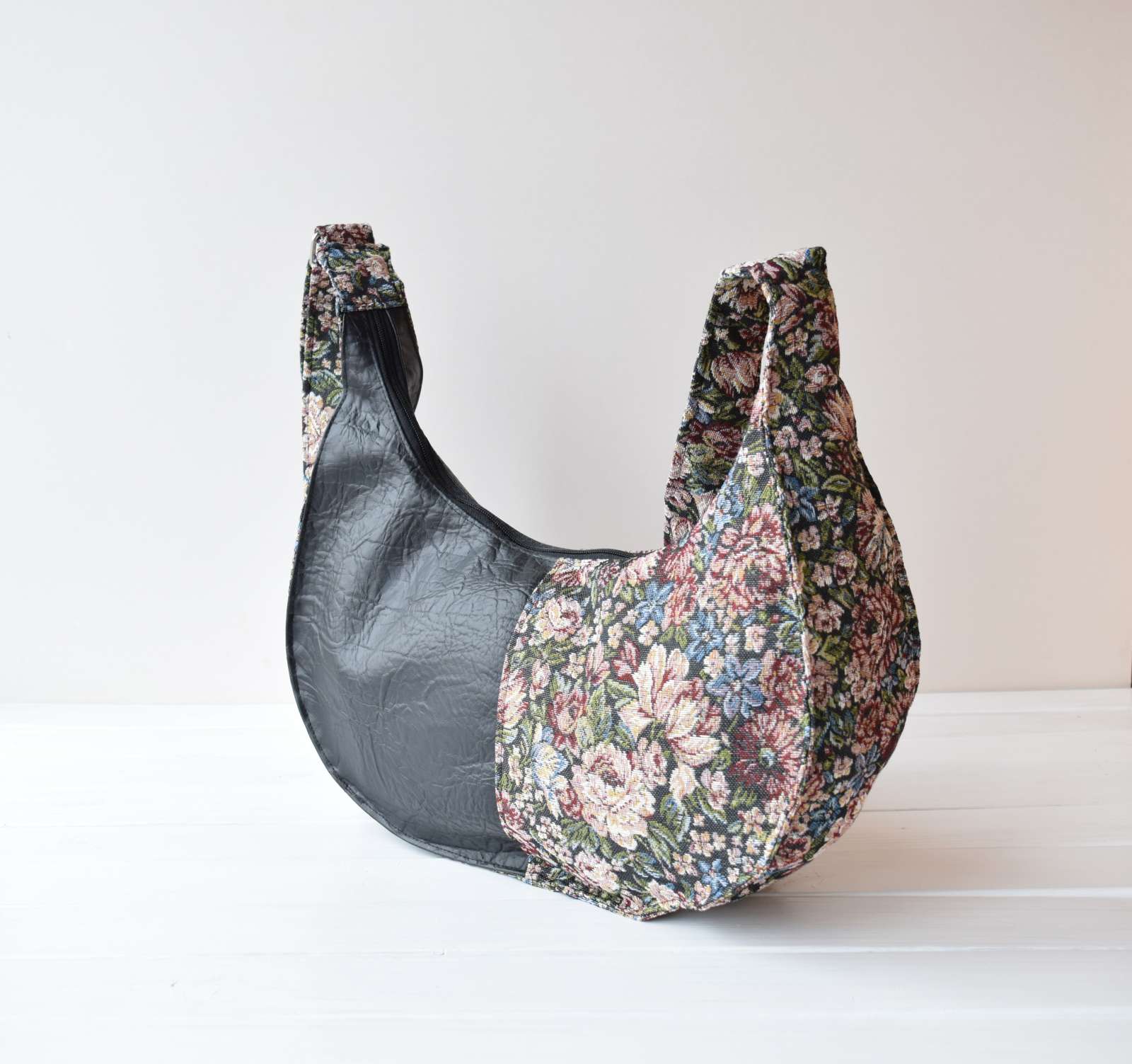 Boho rankinė per petį