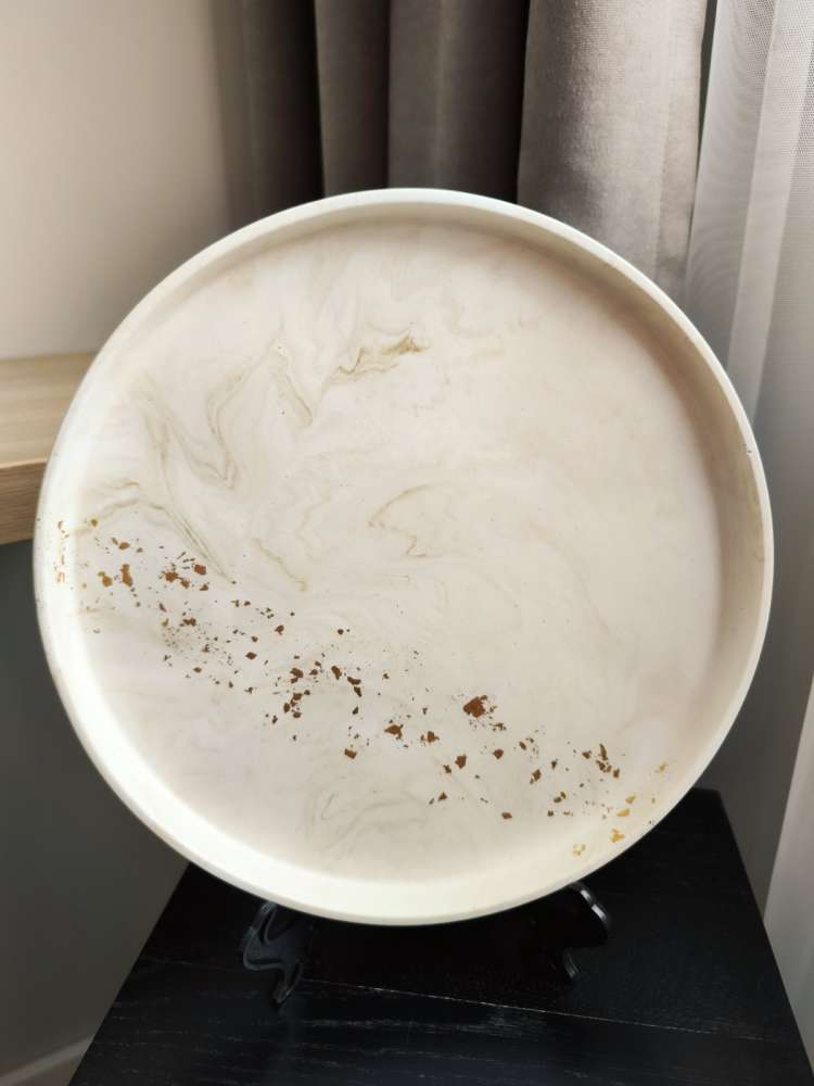Apvalus dekoratyvinis padėklas 25 cm