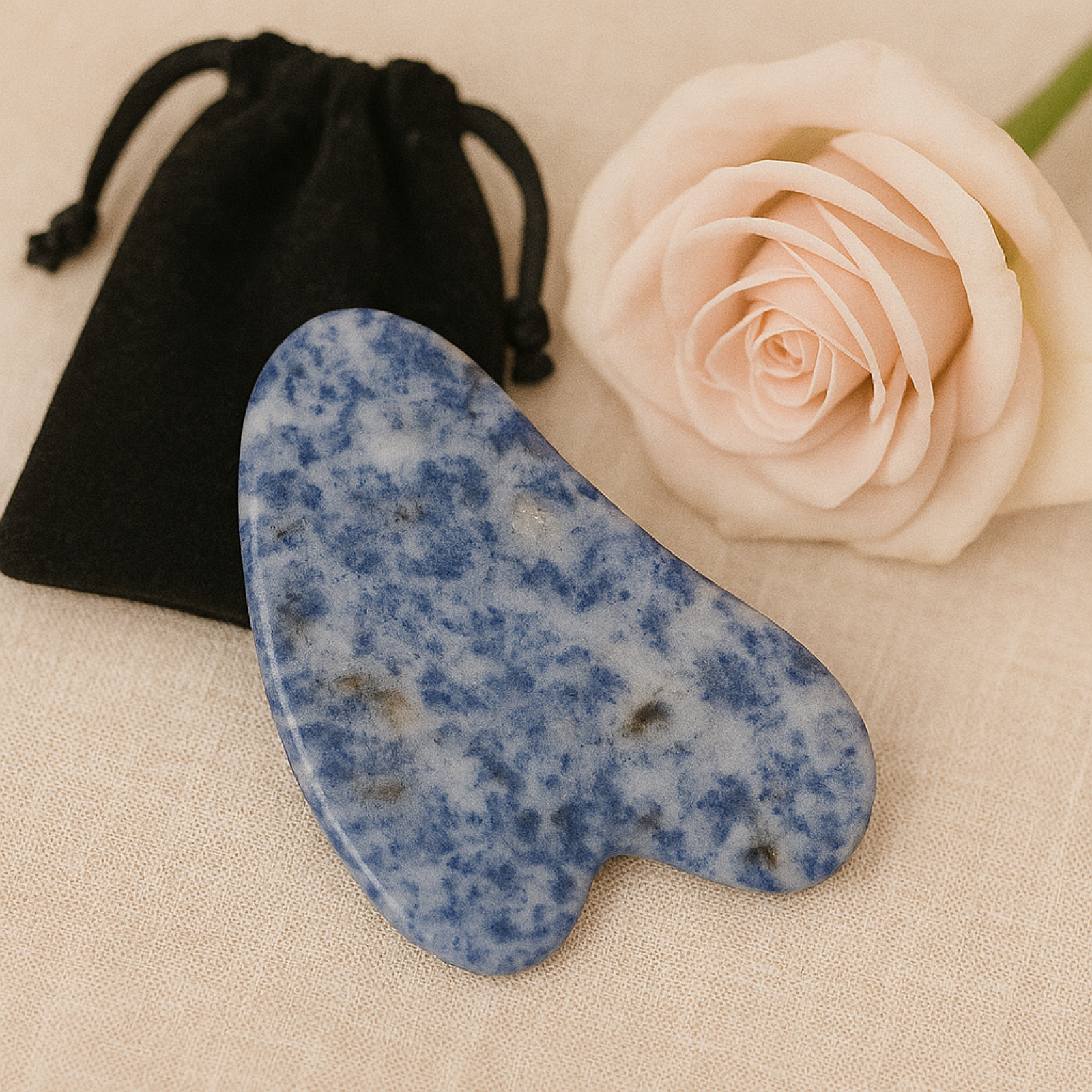 Sodalito Gua Sha – stilinga dovana draugei