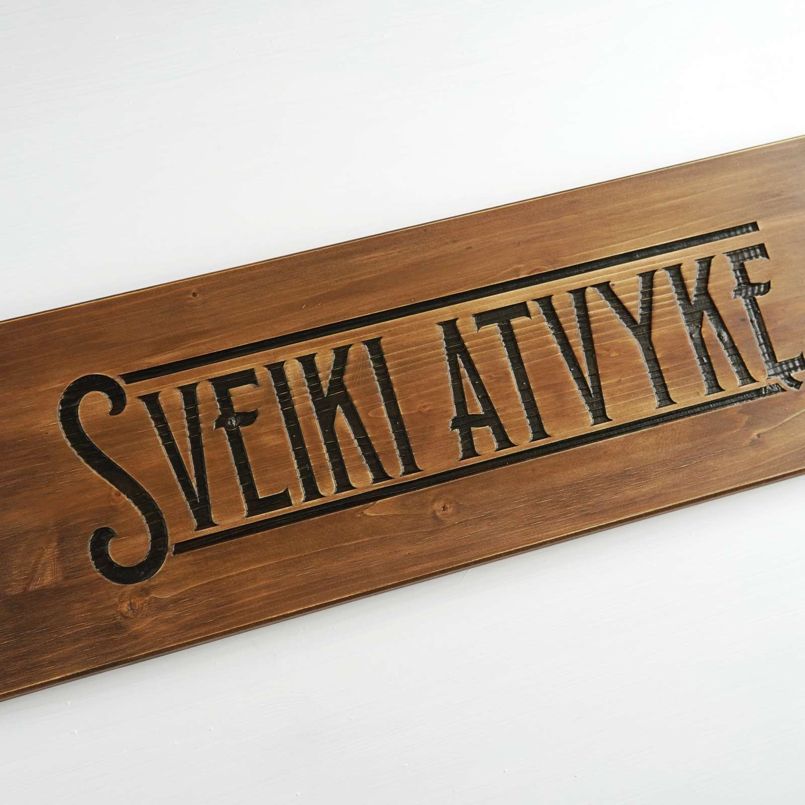 Medinė iškaba Sveiki atvykę
