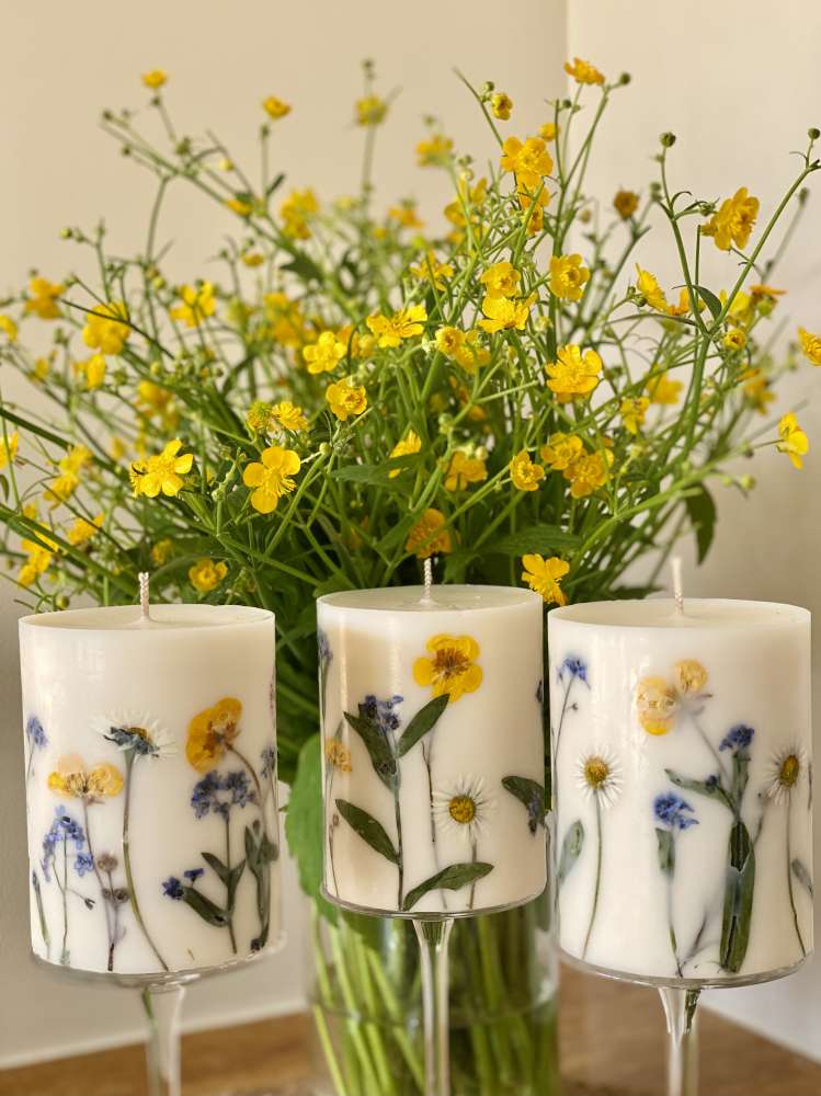 Žvakių dovanų rinkinys - botaninės sojų žvakės ir vaško kvapukas, rankų darbo laukinių gėlių dovanų dėžutė
