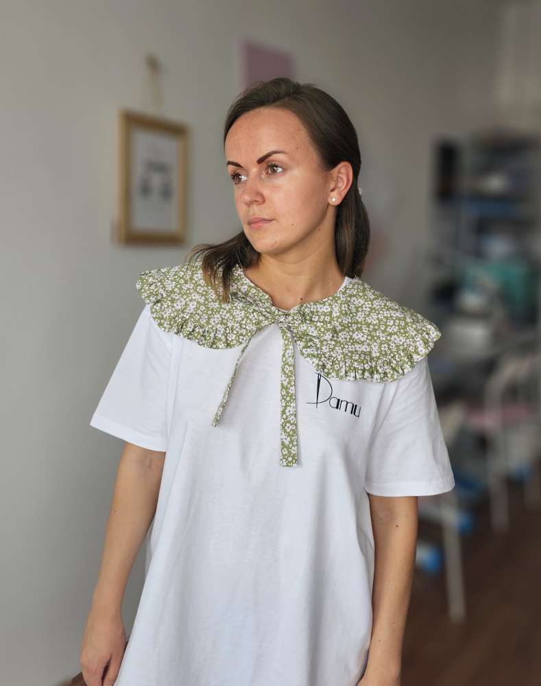 Stilinga išskirtinė ir vienetinė apykaklė