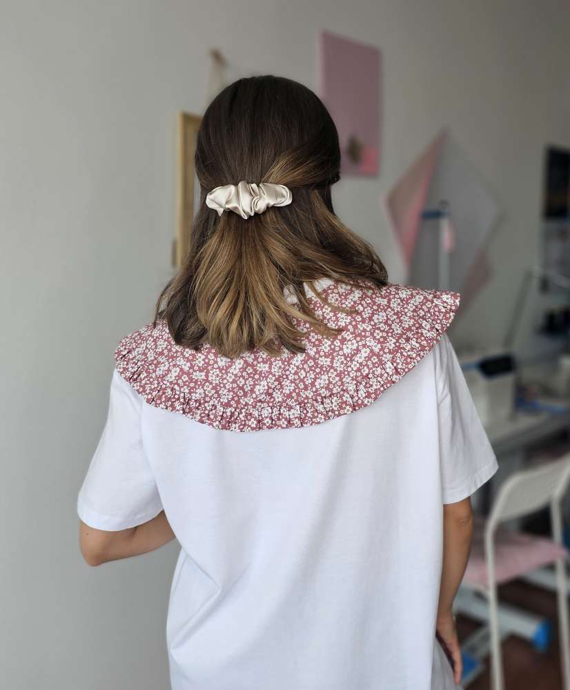 Stilinga išskirtinė ir vienetinė apykaklė