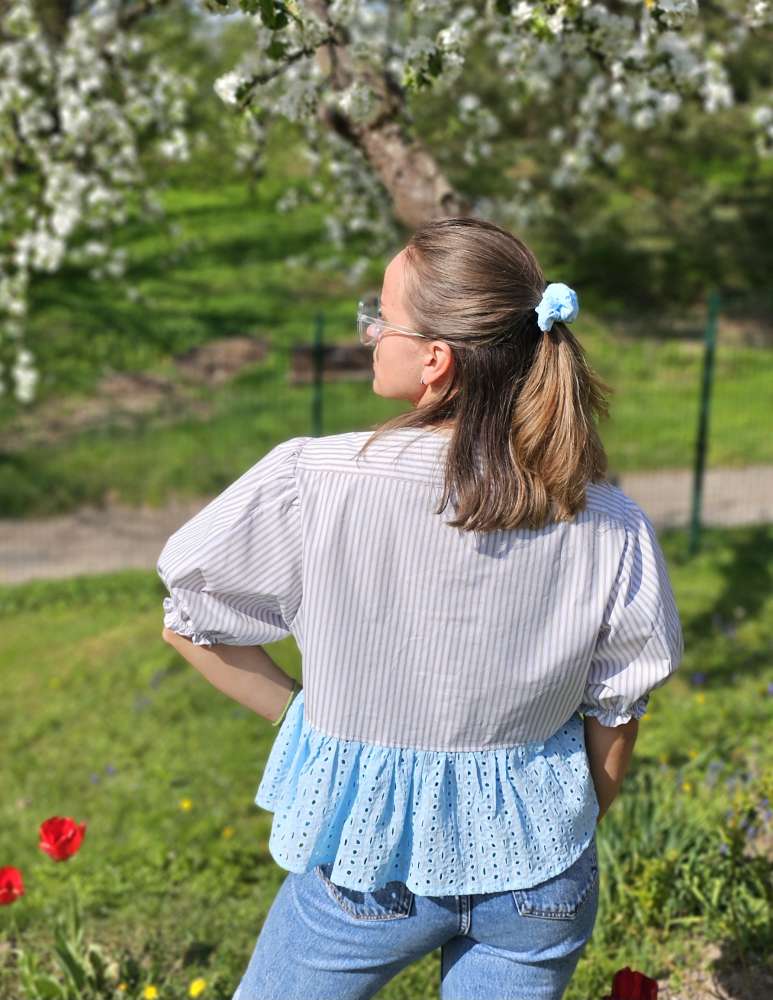 Stilinga išskirtinė ir vienetinė romantiška palaidinė