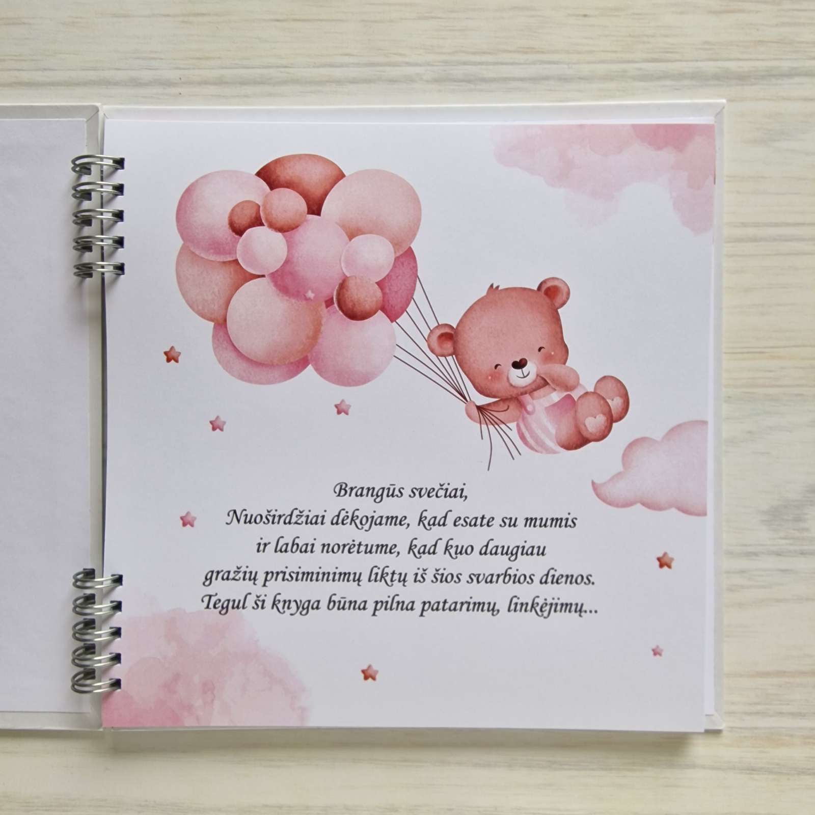 Mergaitės krikštynų palinkėjimų knyga su anketomis