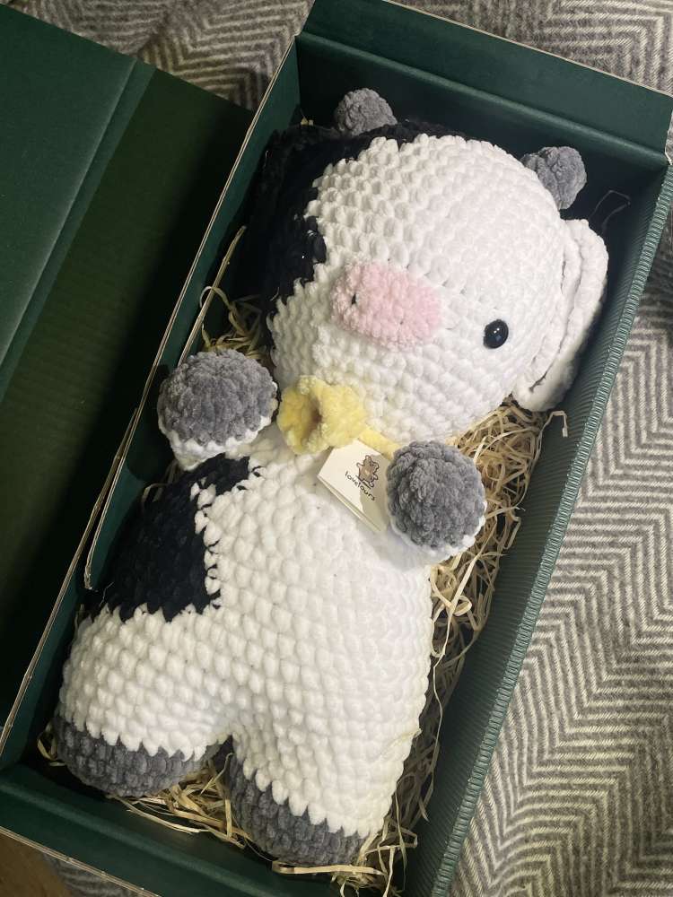 Crochet cow plushie / Nerta karvytė