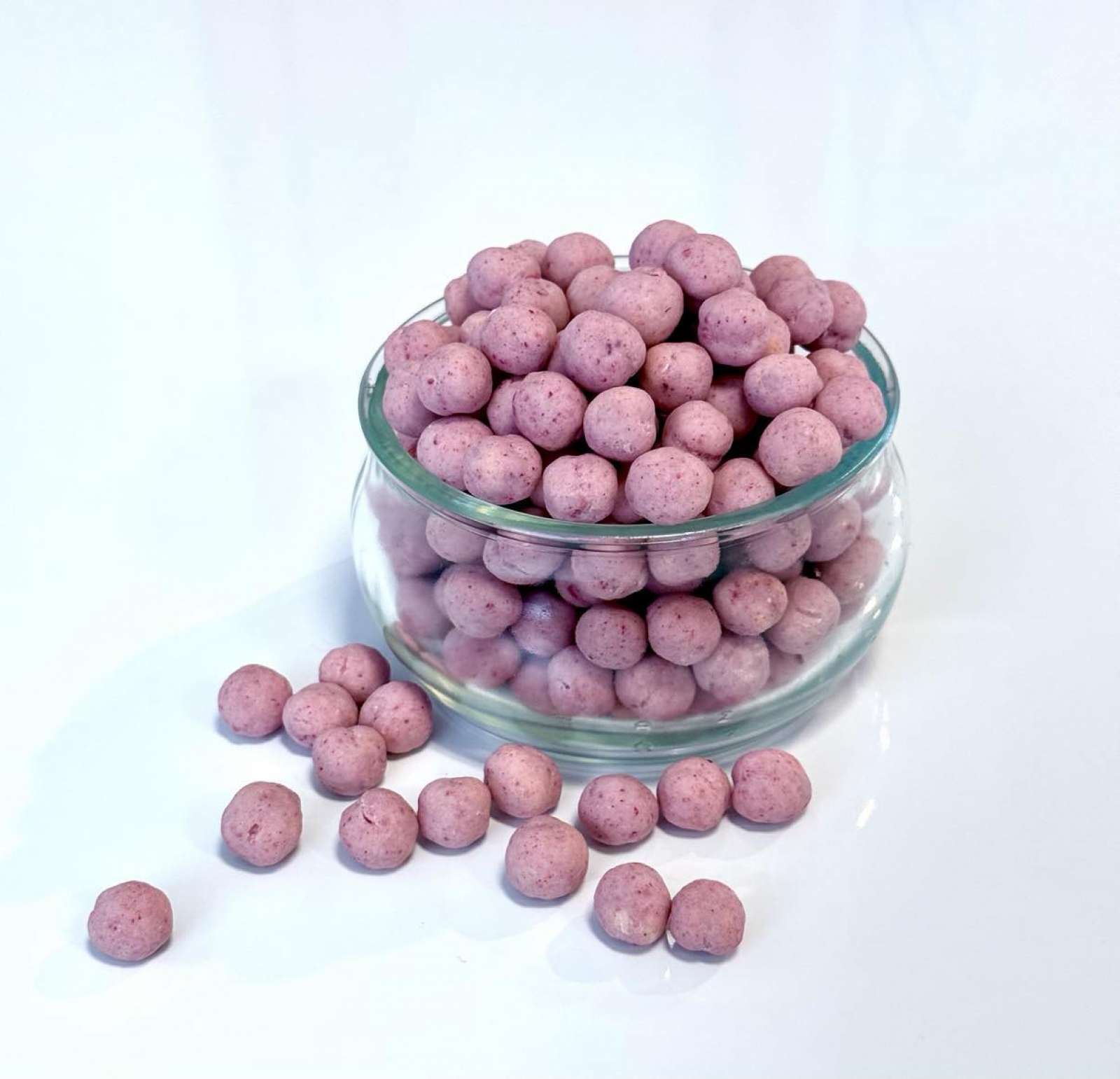 ''Buble gum'' skonio skrudinti avinžirniai baltąjame šokolade 120g