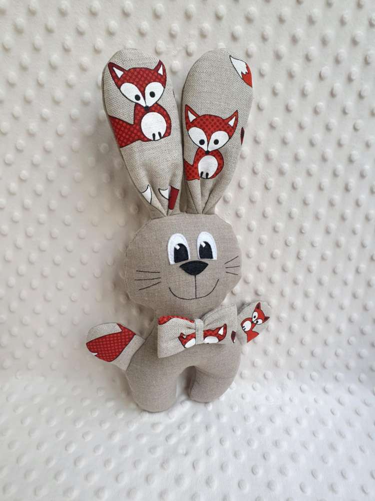 Zuikis ilgaausis , ūgis 36 cm. 100% Lino audinys su laputėm.