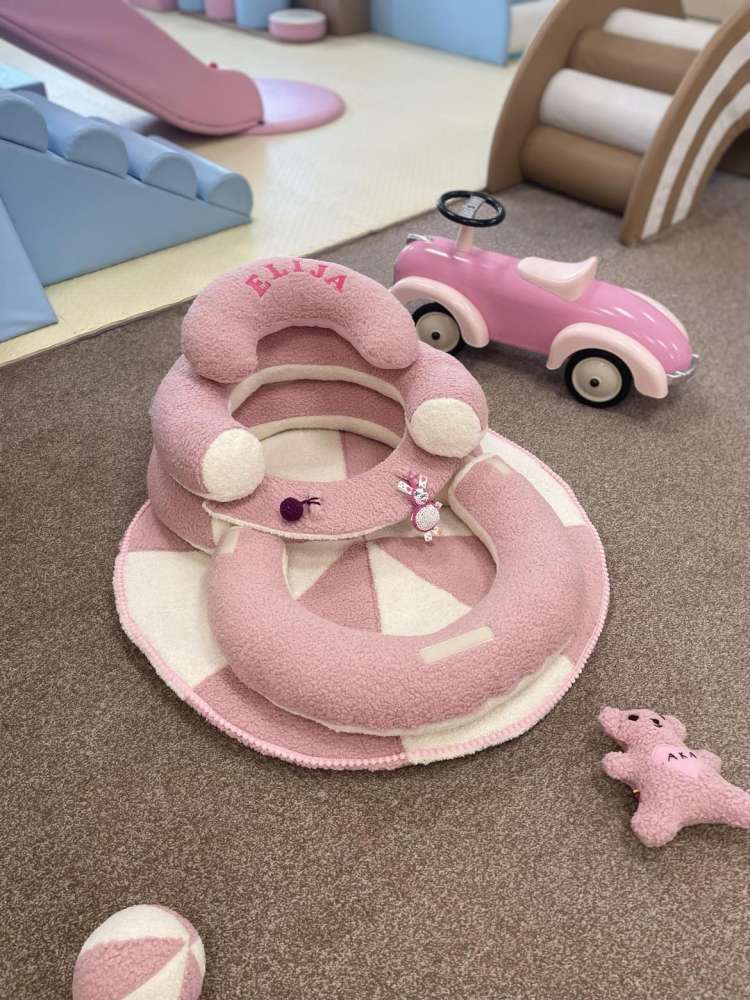 SĖDINUKAS Transformeris su apvaliu kilimėliu ,,Teddy ledinukas,,
