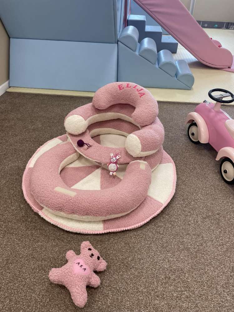 SĖDINUKAS Transformeris su apvaliu kilimėliu ,,Teddy ledinukas,,
