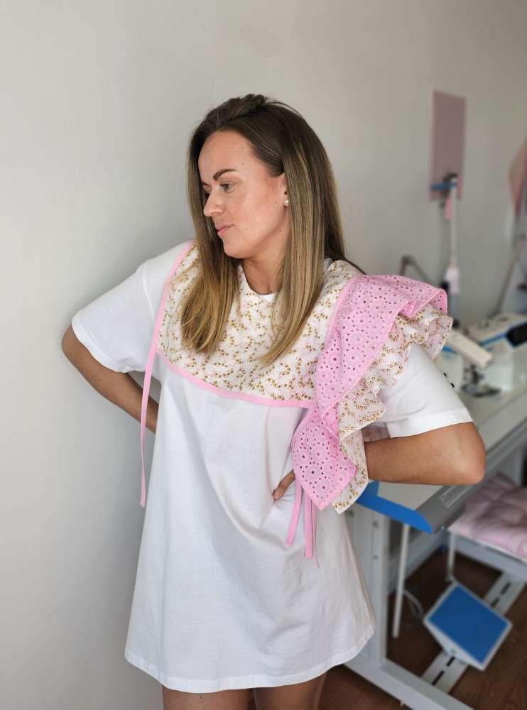 Stilinga išskirtinė ir vienetinė apykaklė