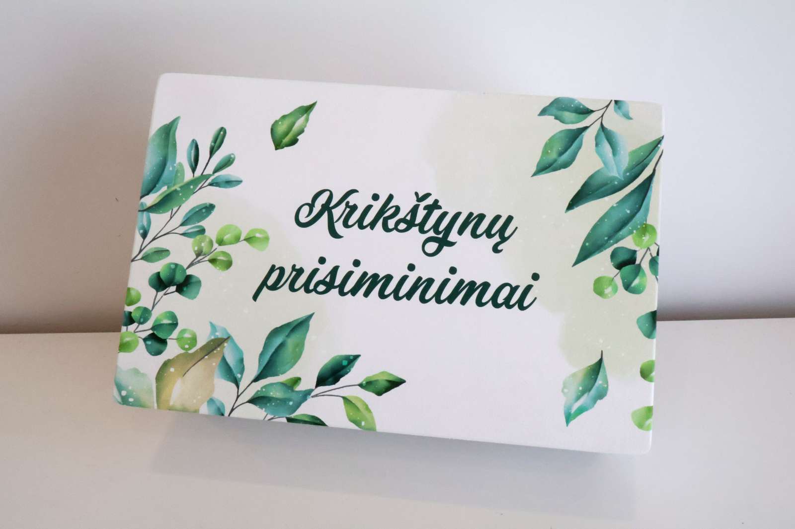 Krikštadėžė su augalais