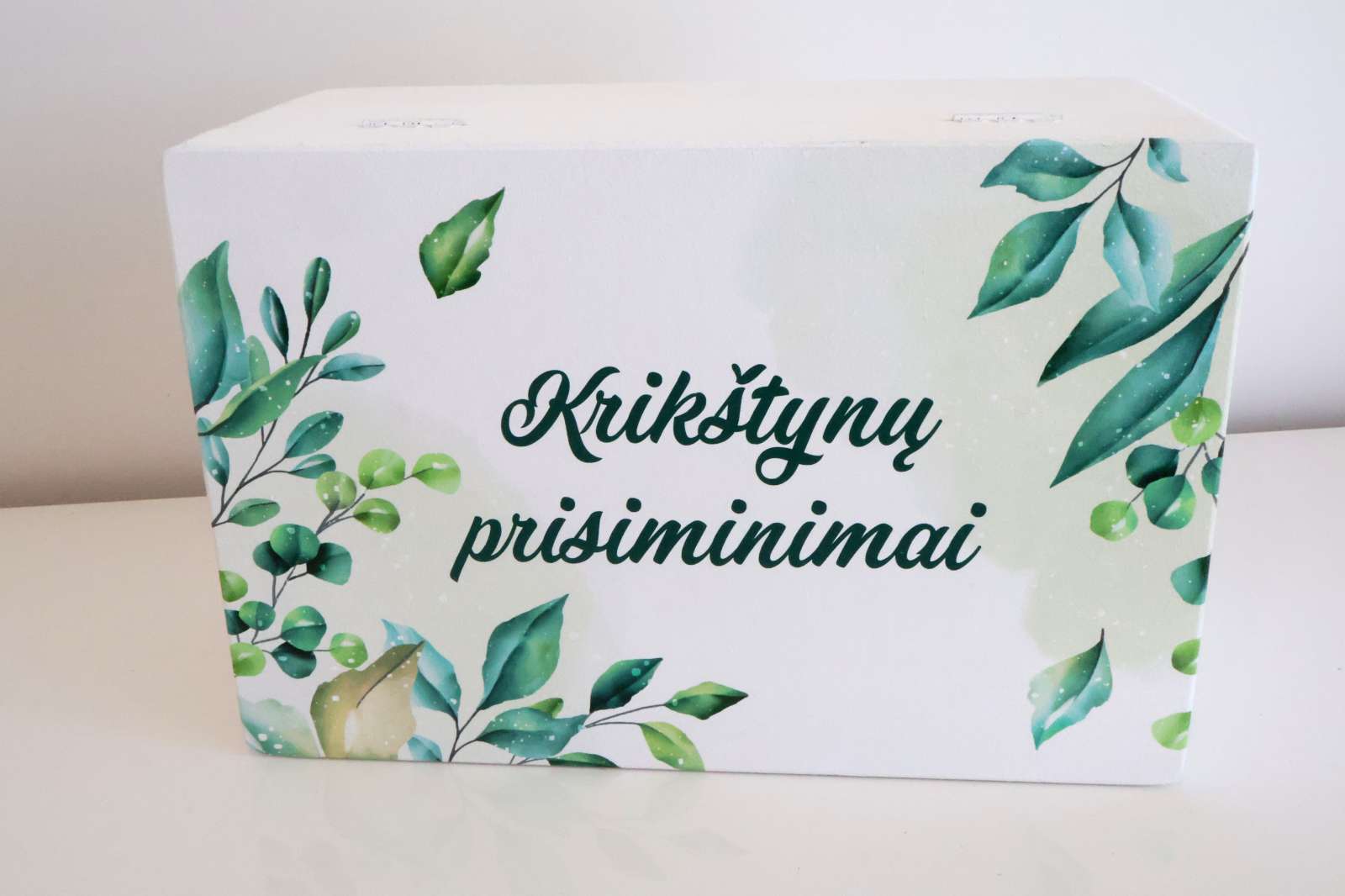Krikštadėžė su augalais