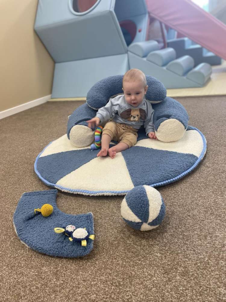 SĖDINUKAS su apvaliu kilimėliu ,,Teddy vandenynas,,