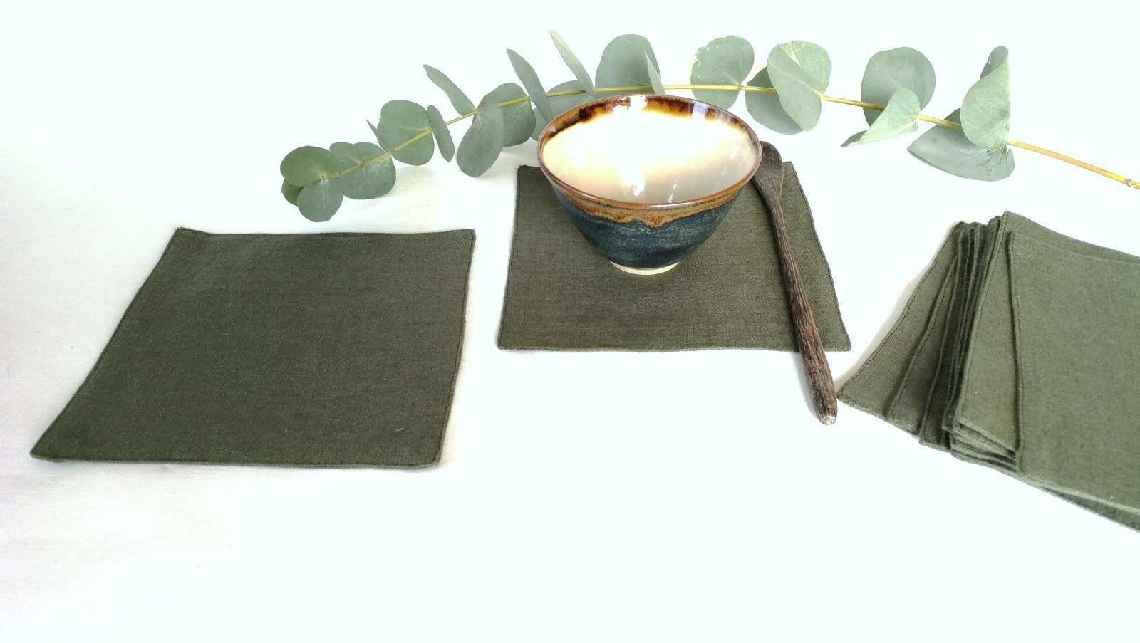 15x15 cm lininiai stalo padėkliukai