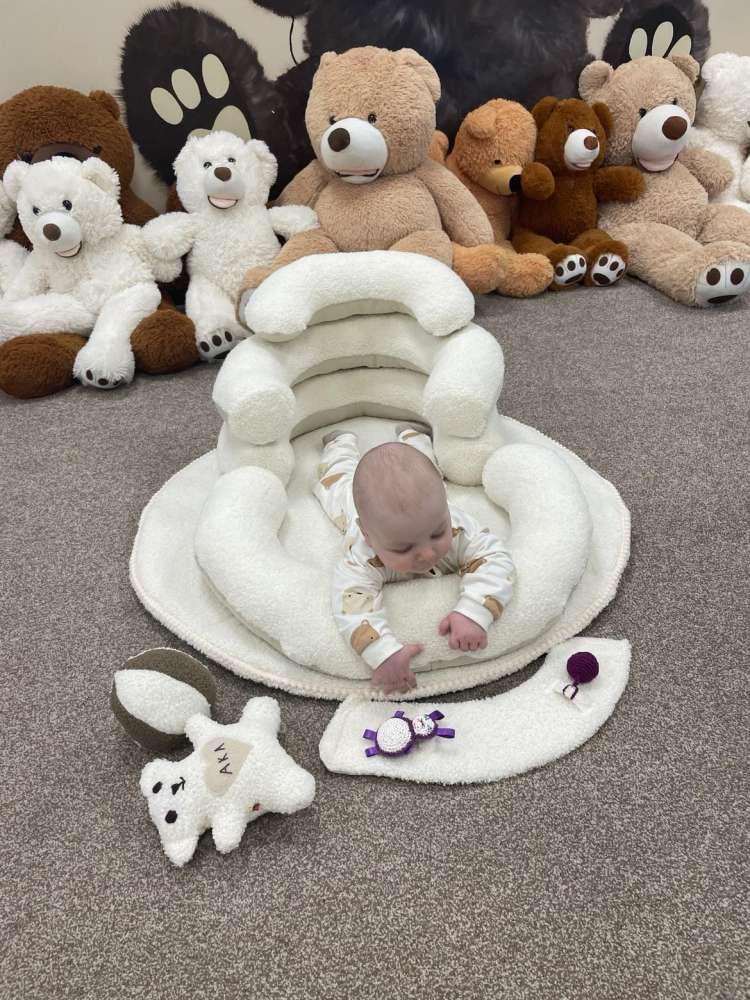 SĖDINUKAS Transformeris su apvaliu kilimėliu ,,Teddy vanilinis,,