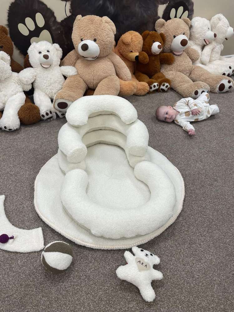 SĖDINUKAS Transformeris su apvaliu kilimėliu ,,Teddy vanilinis,,