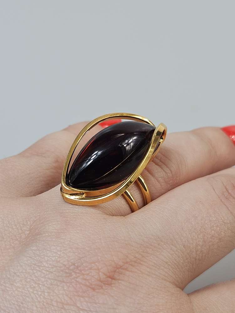 Gintarinis žiedas Amber ring didelis žiedas su  vyšniniu gintaru ir auksu