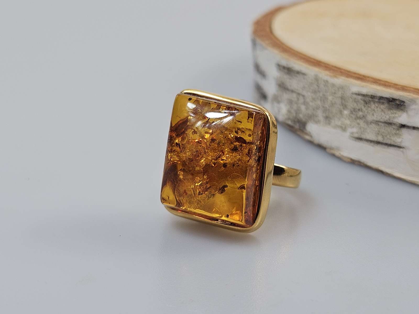 Gintarinis žiedas Amber ring didelis žiedas su gintaru ir auksu