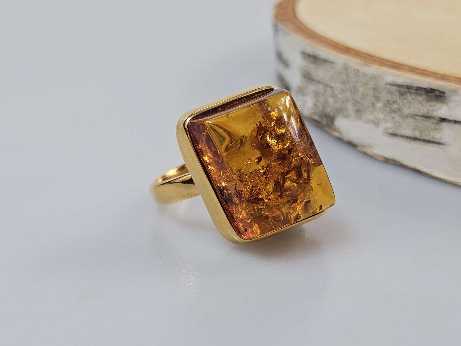 Gintarinis žiedas Amber ring didelis žiedas su gintaru ir auksu