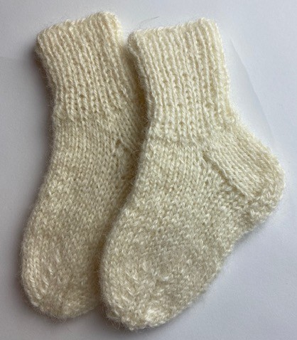 Pirmosios kūdikio kojinaitės (12 cm)