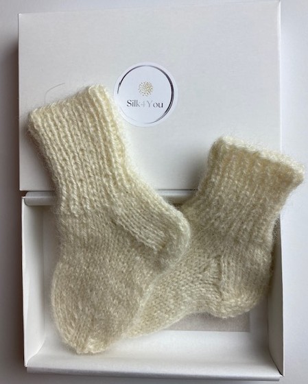 Pirmosios kūdikio kojinaitės (12 cm)