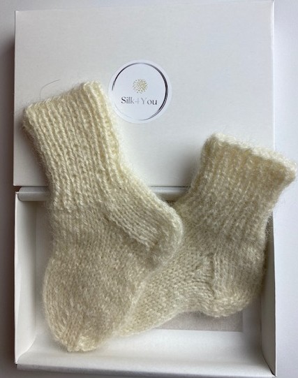 Pirmosios kūdikio kojinaitės (12 cm)