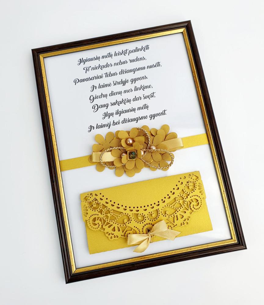 Sveikinimas rėmelyje „Ilgiausių metų“ su vokeliu pinigams Sveikinimas rėmelyje „Ilgiausių metų“ su vokeliu pinigams