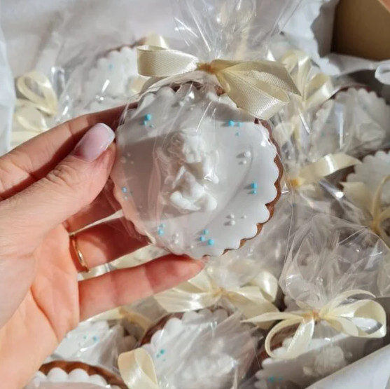Meduolis su figūriniu angelėliu Meduolis su figūriniu angelėliu